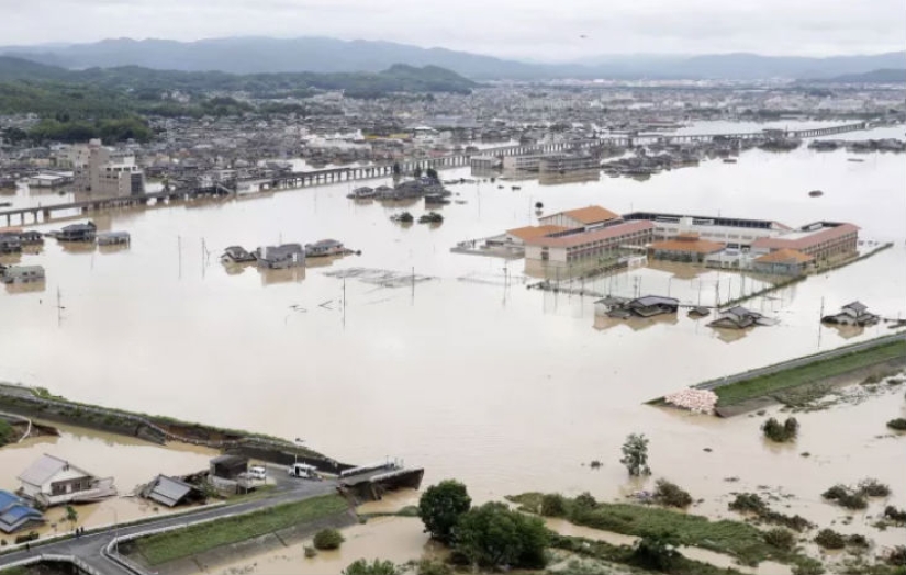 En Japón, más de 100 personas murieron debido a las fuertes lluvias que no terminan