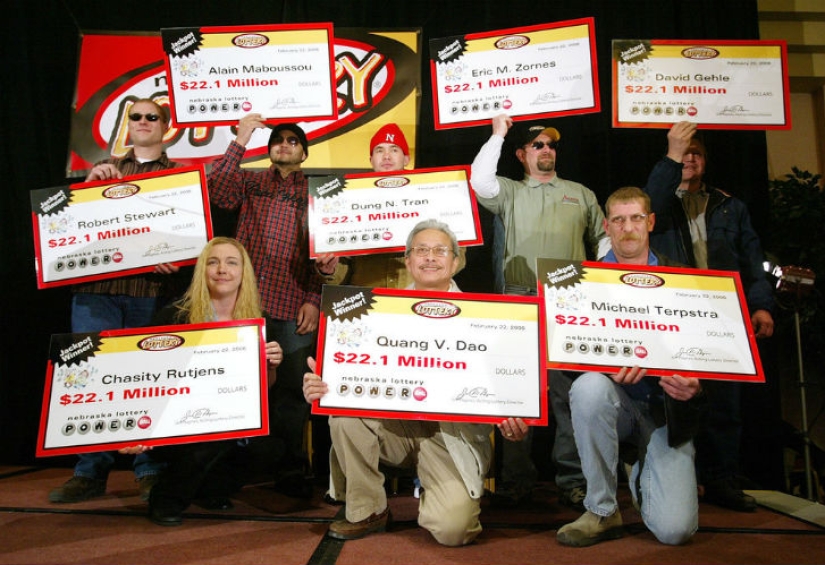 En los Estados Unidos, se sorteó el premio mayor más grande del mundo en la lotería: $ 1.5 mil millones
