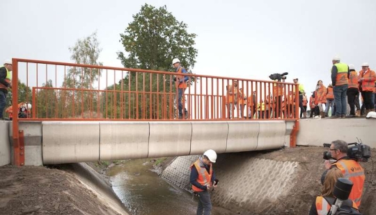 En los Países Bajos, se imprimió en una impresora 3D un puente capaz de soportar 40 camiones