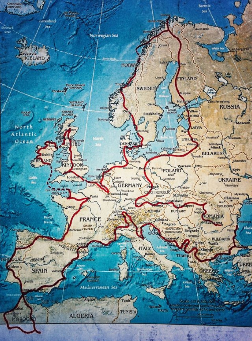 En los "Urales" por Europa: un viaje impresionante de una joven familia