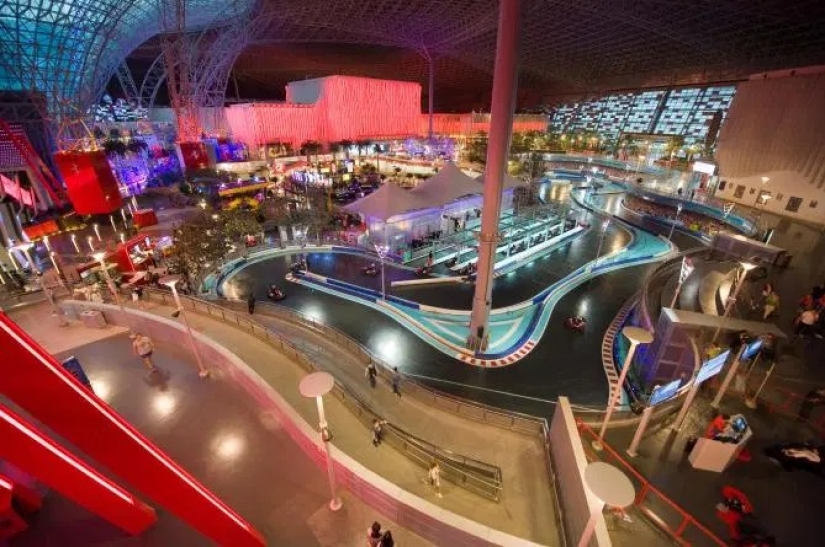 En una ola de adrenalina: Ferrari World en Abu Dhabi superó a Disney en la lucha por el título del mejor parque temático del mundo