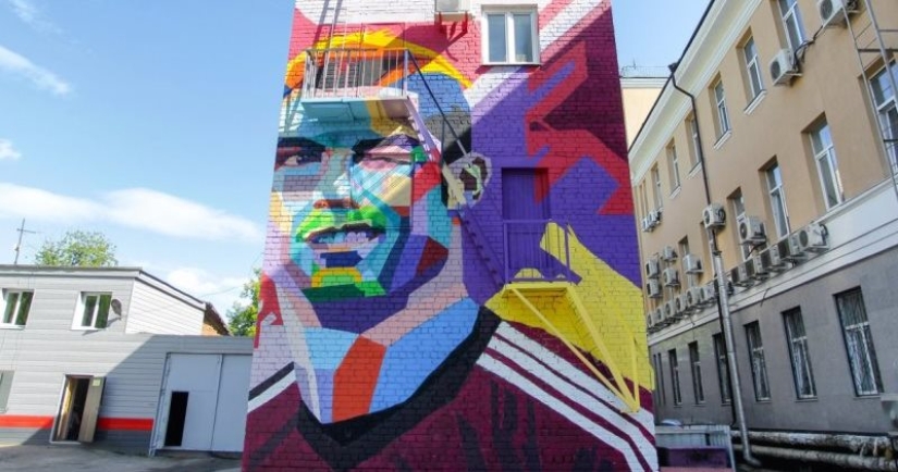 Epic fail: Messi will have to look at a giant portrait of Ronaldo from a hotel room in Kazan