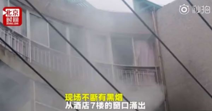 Esperamos que ella haya dicho que sí: un hombre chino incendió un hotel tratando de proponerle matrimonio a la luz de las velas