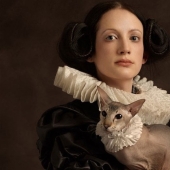 Exquisitos retratos fotográficos de mujeres hermosas hechos en el espíritu de la pintura flamenca