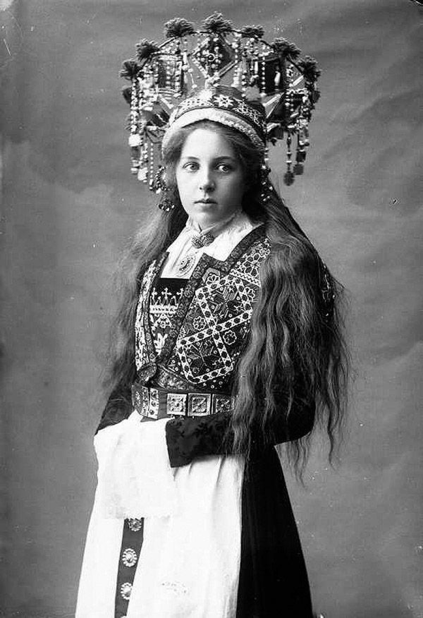 Fabulous outfits of Norwegian brides of the 1870s-1920s