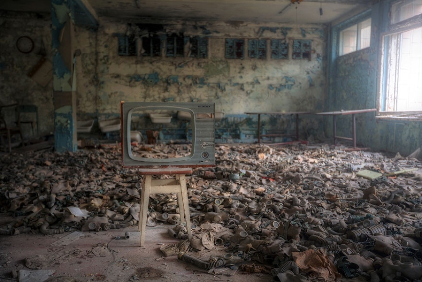 Fascinating and creepy photos of Chernobyl and Pripyat by Christian Lipovan