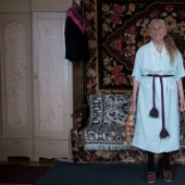 Fe y moda: atuendos elegantes de una abuela de 91 años de Bielorrusia