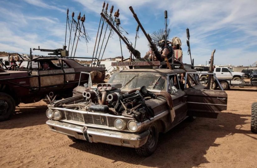 Festival salvaje en el desierto al estilo de "Mad Max": Wasteland Weekend 2018