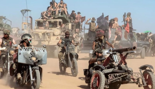 Festival salvaje en el desierto al estilo de "Mad Max": Wasteland Weekend 2018