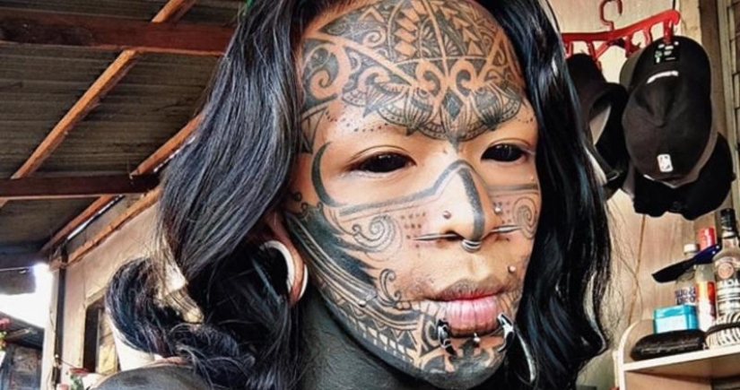 Filipina con tatuajes "demoníacos" fue atacada por un exorcista