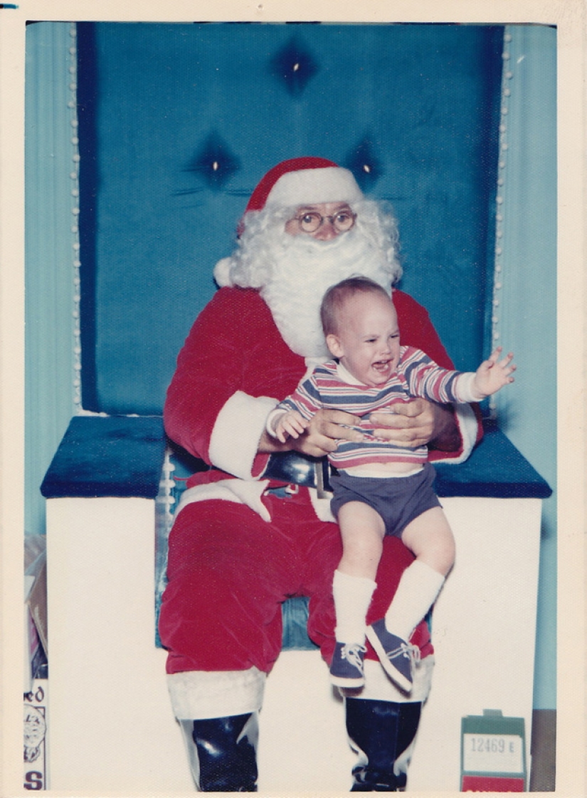 Fotos con Papá Noel del pasado que asustarán a este hombre con barba de algodón