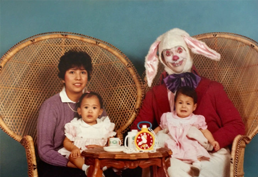 Fotos de niños viejos con conejitos de Pascua que ponen los pelos de punta