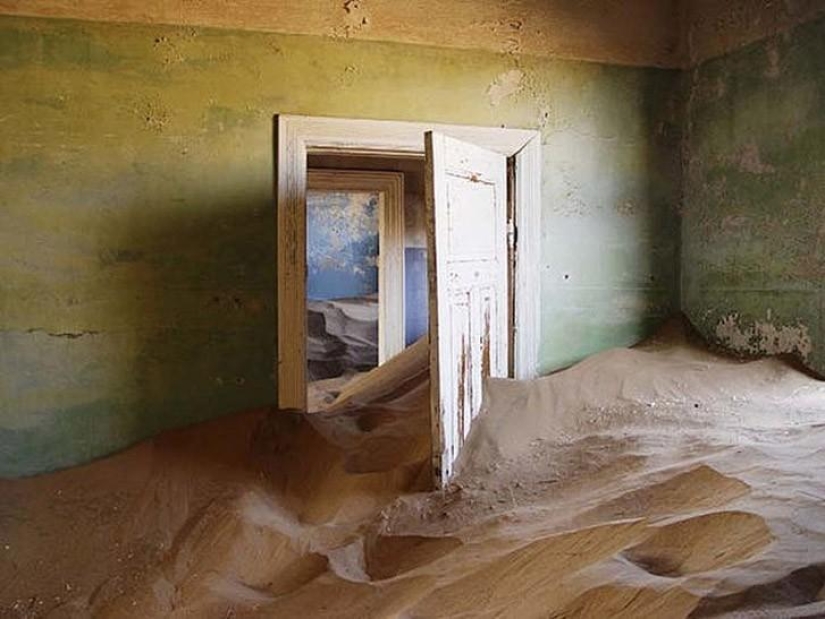Frightening ghost towns from all over the world