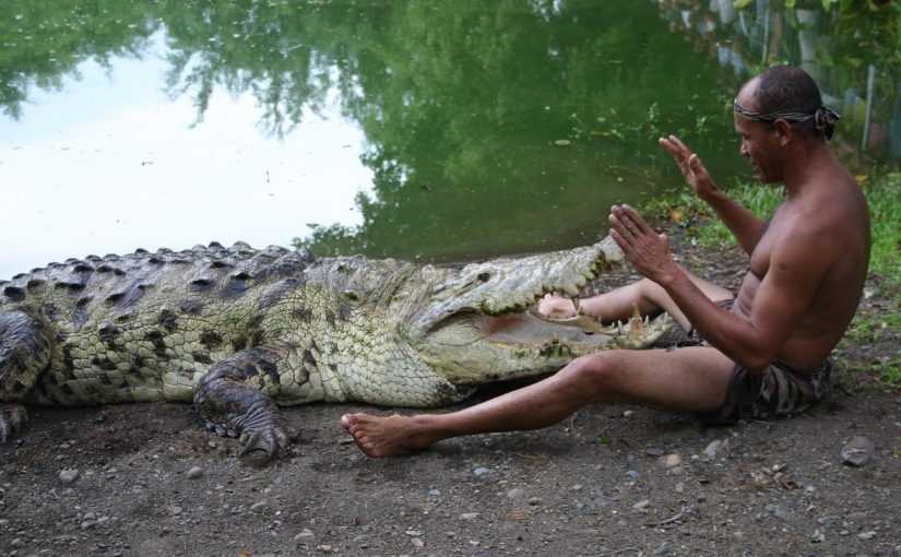 From sex with a crocodile before jumping into the ground: the most severe ways of male initiation
