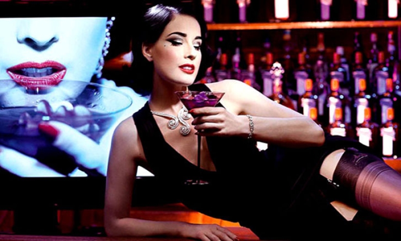 From the saleswoman of underwear to the Queen of burlesque: the story of Dita von Teese
