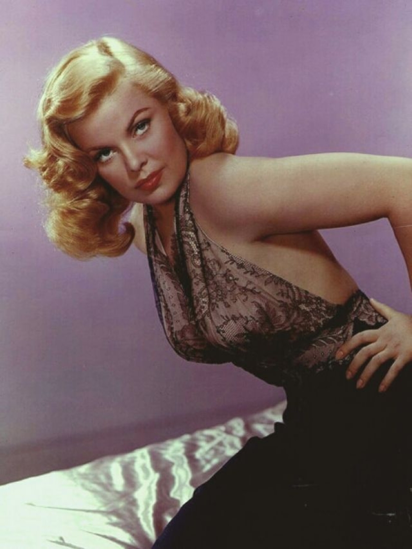 Gentlemen prefer blondes: 17 star beauties from the 50s, for whom our grandfathers could pine