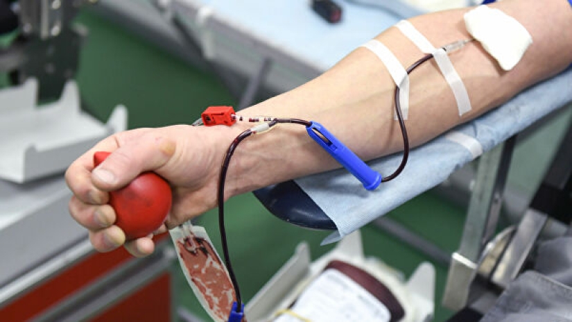 "Golden blood" with a zero Rh factor — why it is both salutary and dangerous at once