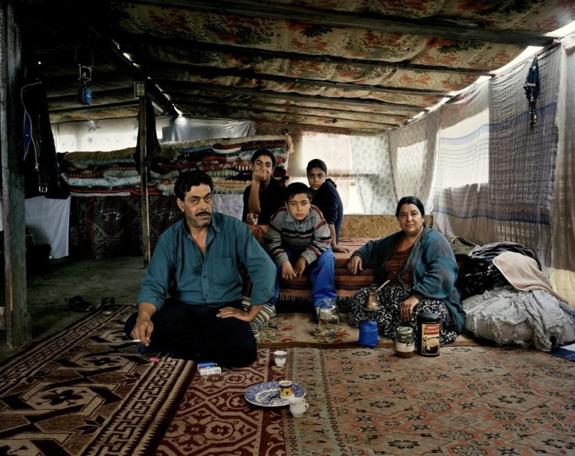 Gypsy nomads in the lens of a Dane