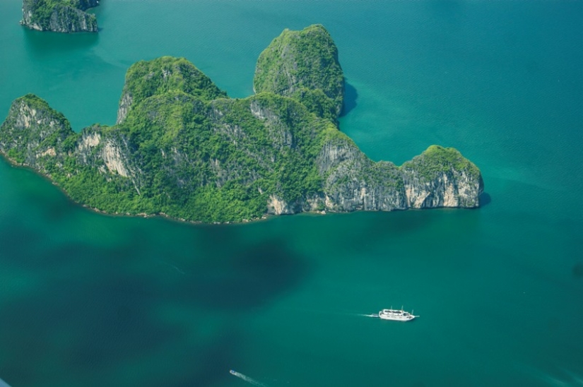 Ha Long es una de las bahías más hermosas del mundo.