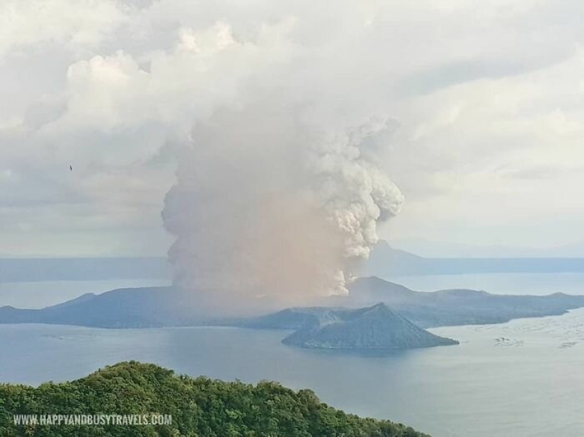 Horror, miedo y belleza: todo el poder del volcán Taal en fotos
