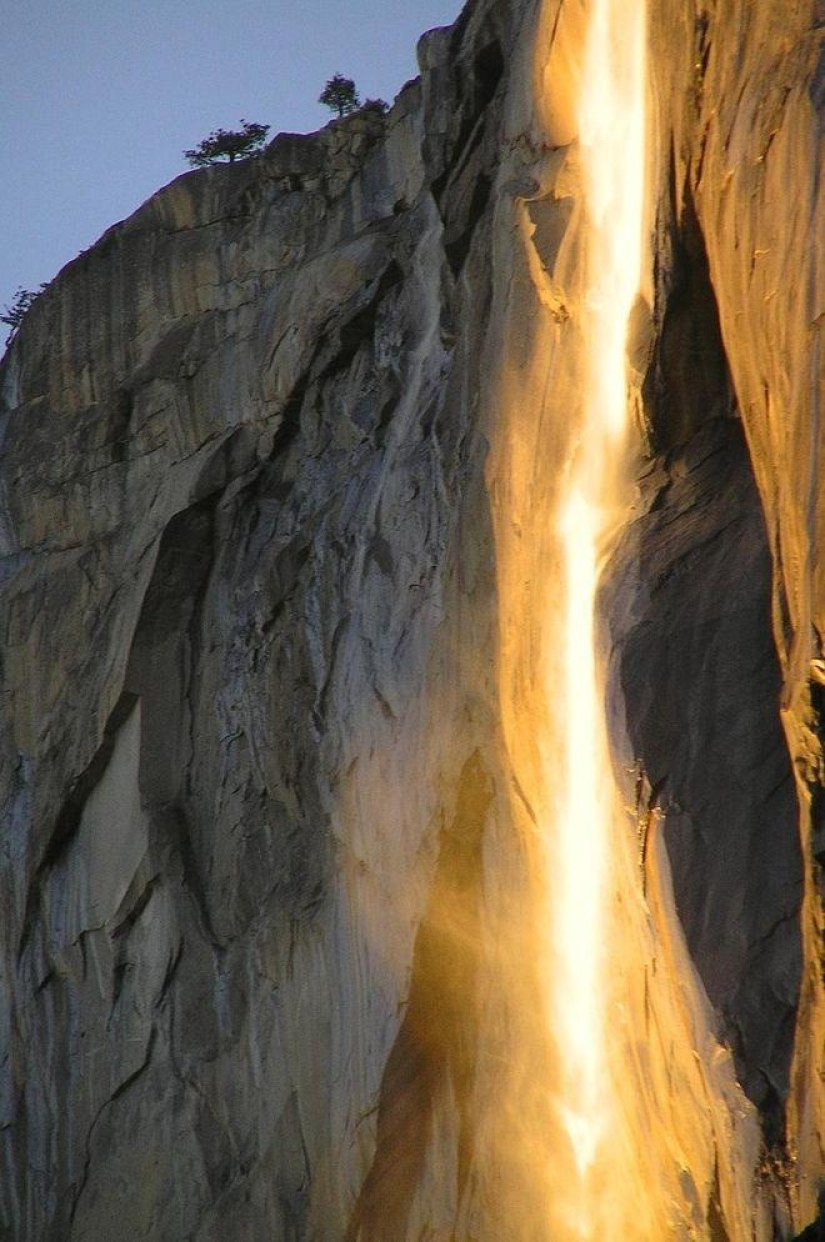 Horse Tail Waterfall»