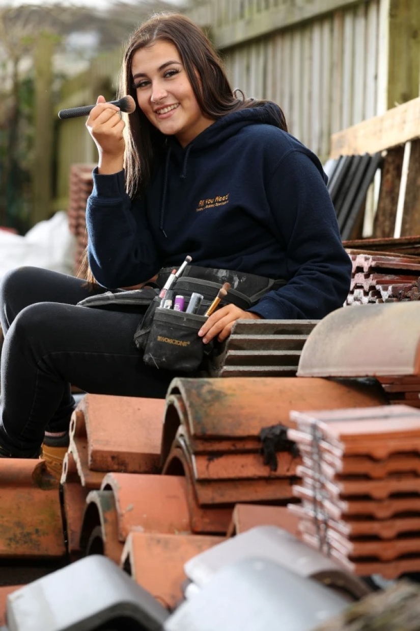How a 19-year-old glamorous beauty became a roofer and founded a construction company
