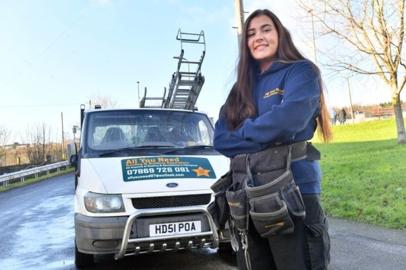 How a 19-year-old glamorous beauty became a roofer and founded a construction company