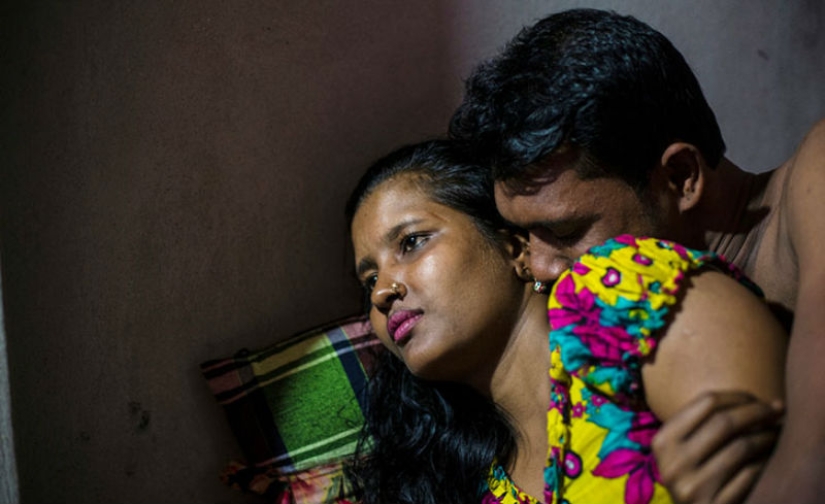 How prostitutes live and work in a 200-year-old brothel in Bangladesh