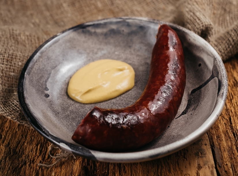 How Russian companies made money on "Game of Thrones": Valyrian and sausage courses from bastard
