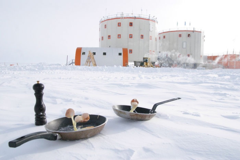 How to live at a temperature of -80: pictures from the most remote scientific base in the world