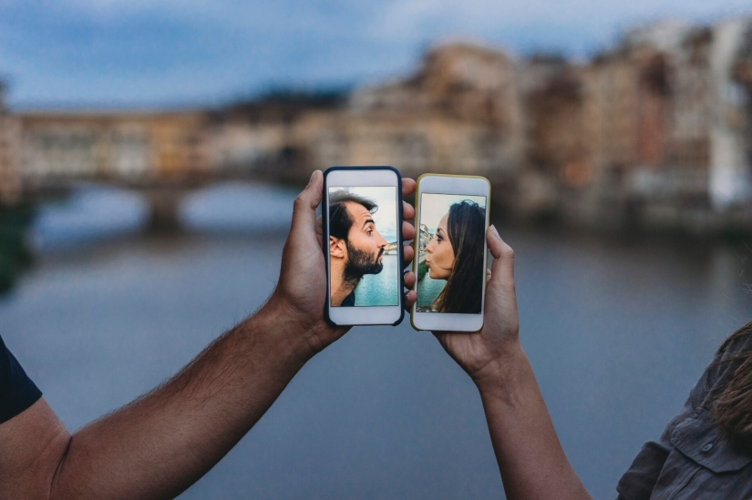 How to maintain a long-distance relationship? 8 tips from psychologists