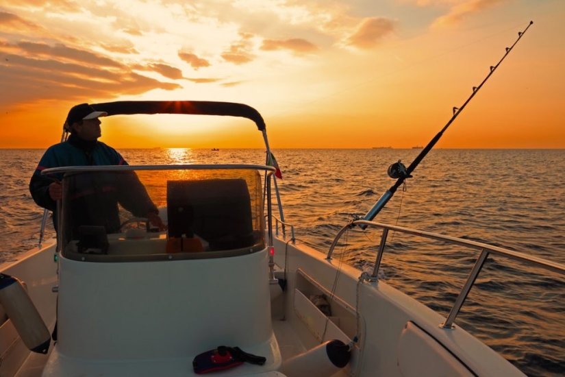 How to spend an unforgettable summer: yacht rental experience