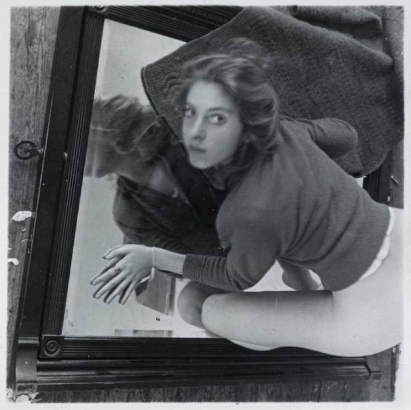 "I invented language so people could see": the life and death of Francesca Woodman