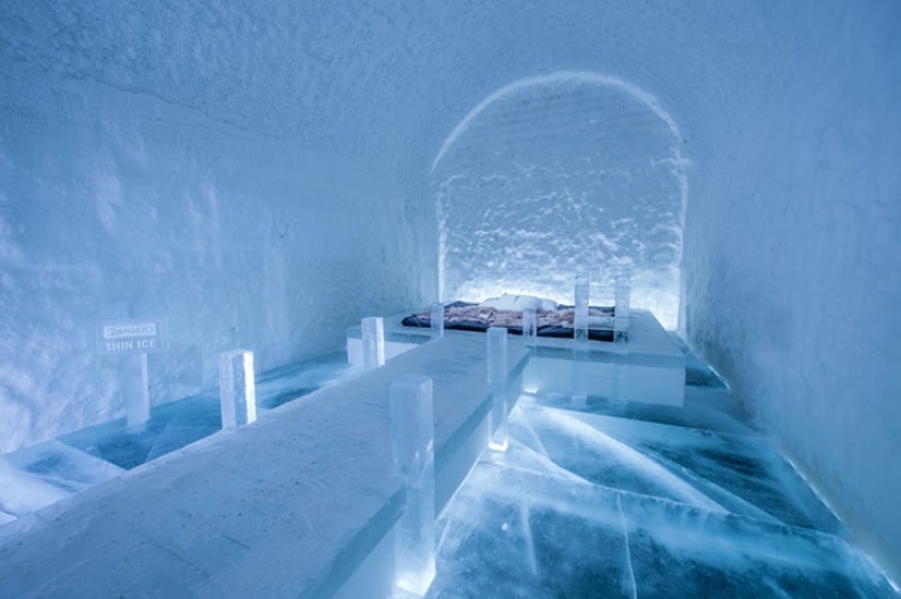 Ice Palaces: the famous hotel made of ice has reopened in Lapland