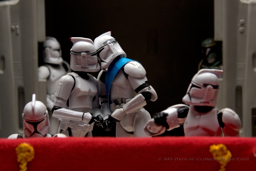 Iconic photos in the form of remakes with imperial stormtroopers