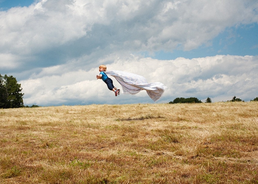 If children flew: positive photo series of a bored Rachel Gulin on maternity leave