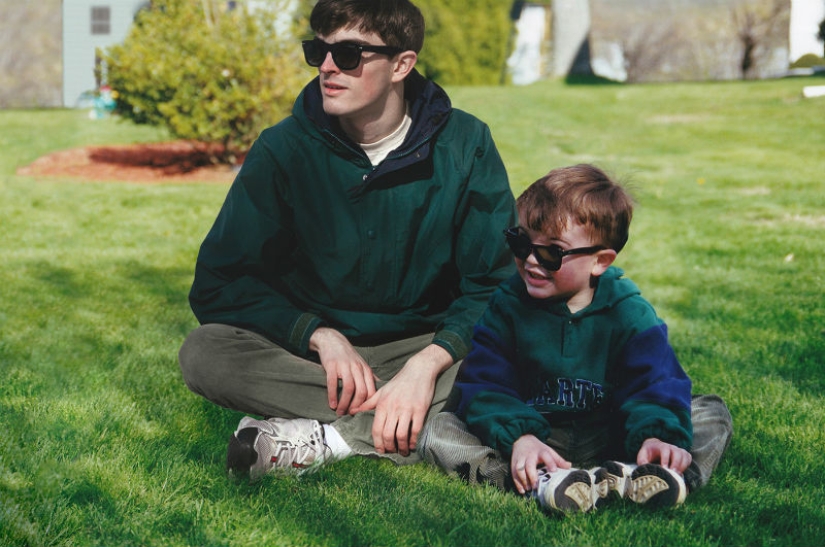 "I'm hanging out with myself": Canadian photoshopped himself to children's photos