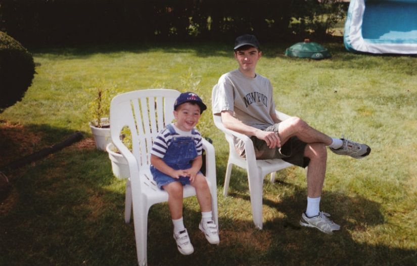 "I'm hanging out with myself": Canadian photoshopped himself to children's photos