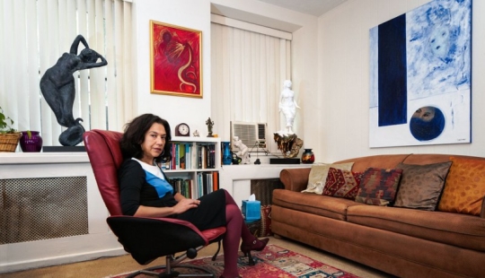 "In my opinion, you're on my ***": psychotherapists about their work and patients