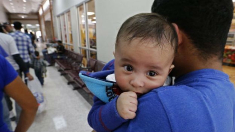In the USA, a one-year-old boy appeared in court and voluntarily agreed to leave the country