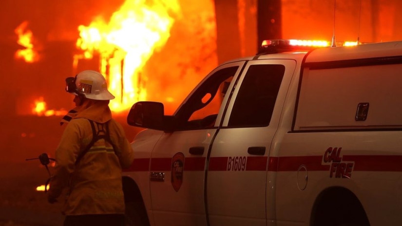 Incendios forestales en California: la ciudad de Paradise incendiada, Malibú evacuada