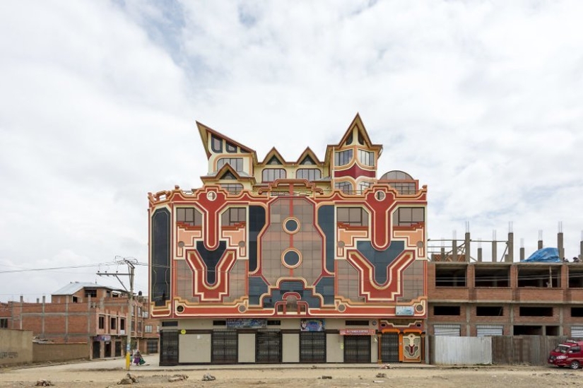 Increíbles casas construidas por indios ricos en Bolivia