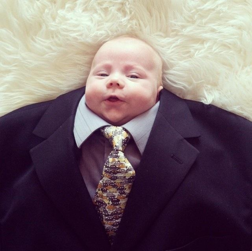 Instagram of the week: Funny kids in adult clothes