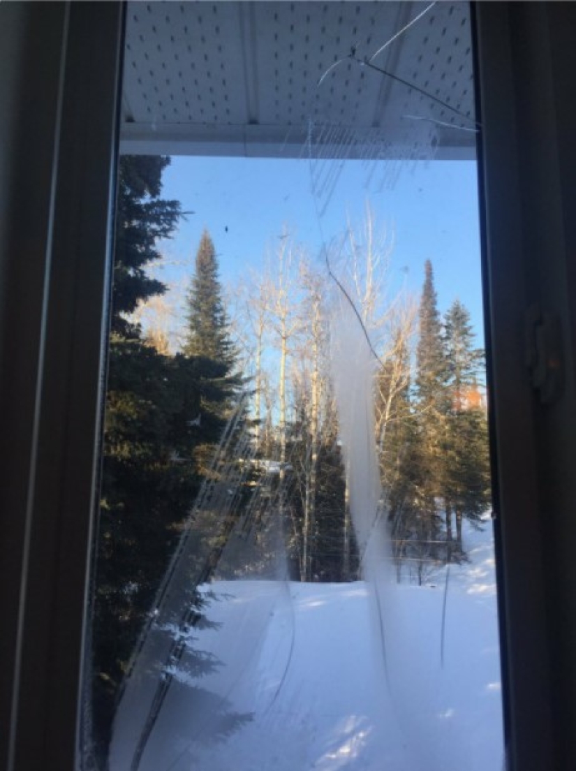 It's so cold in the USA and Canada that windows burst in houses