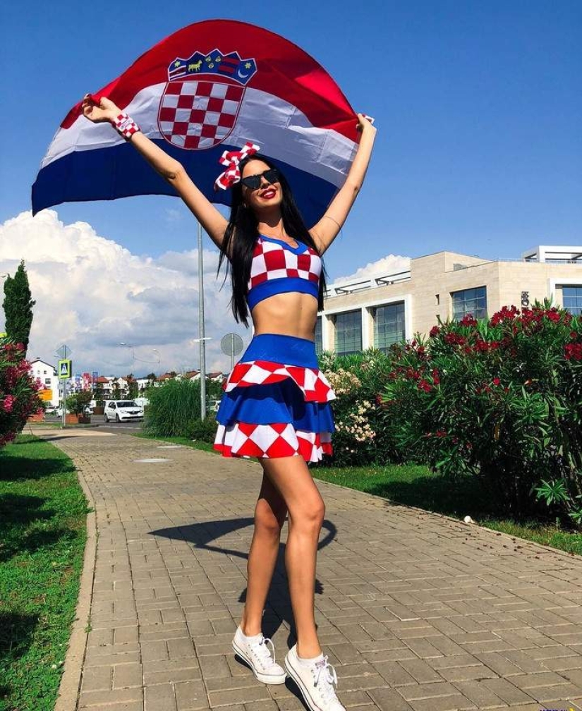 Ivana Knoll is the hottest football fan of the 2022 World Cup