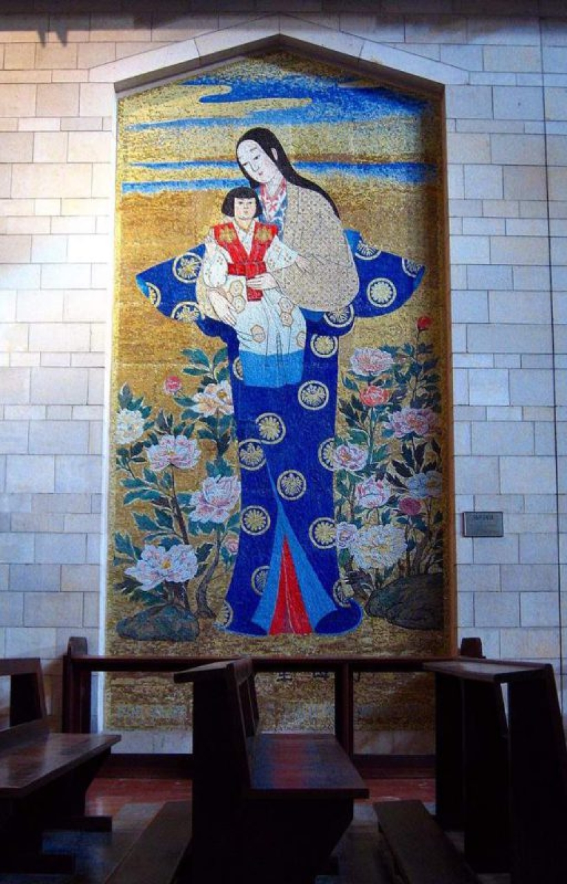 Japanese Christian icons: the images in the interpretation