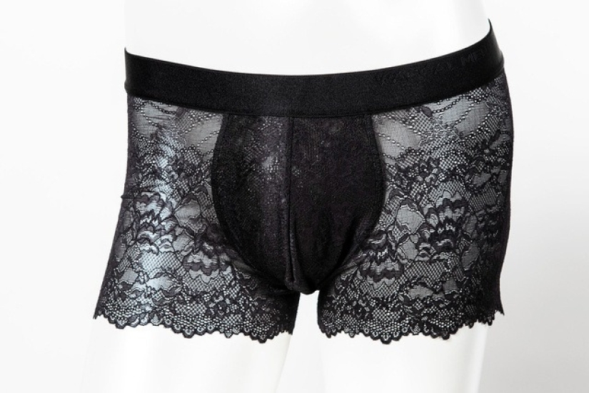 Japanese underwear manufacturer has released lace men's boxers