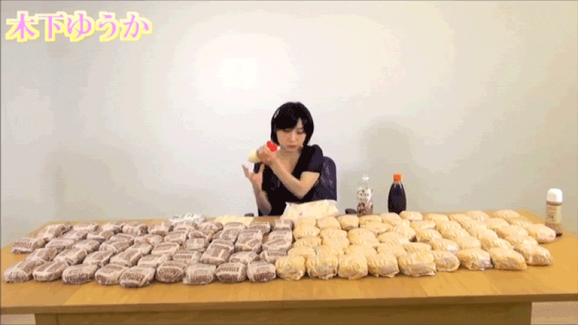 Japanese woman eats 60 burgers and 3 kilos of noodles in one sitting and remains slim