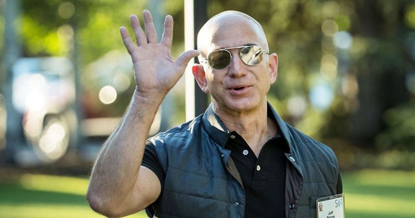 Jeff Bezos and his 131 billion: the richest man in the world does not know how to spend his money
