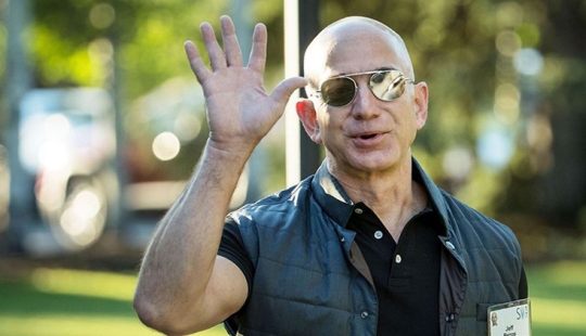 Jeff Bezos y sus 131 mil millones: el hombre más rico del mundo no sabe cómo gastar su dinero